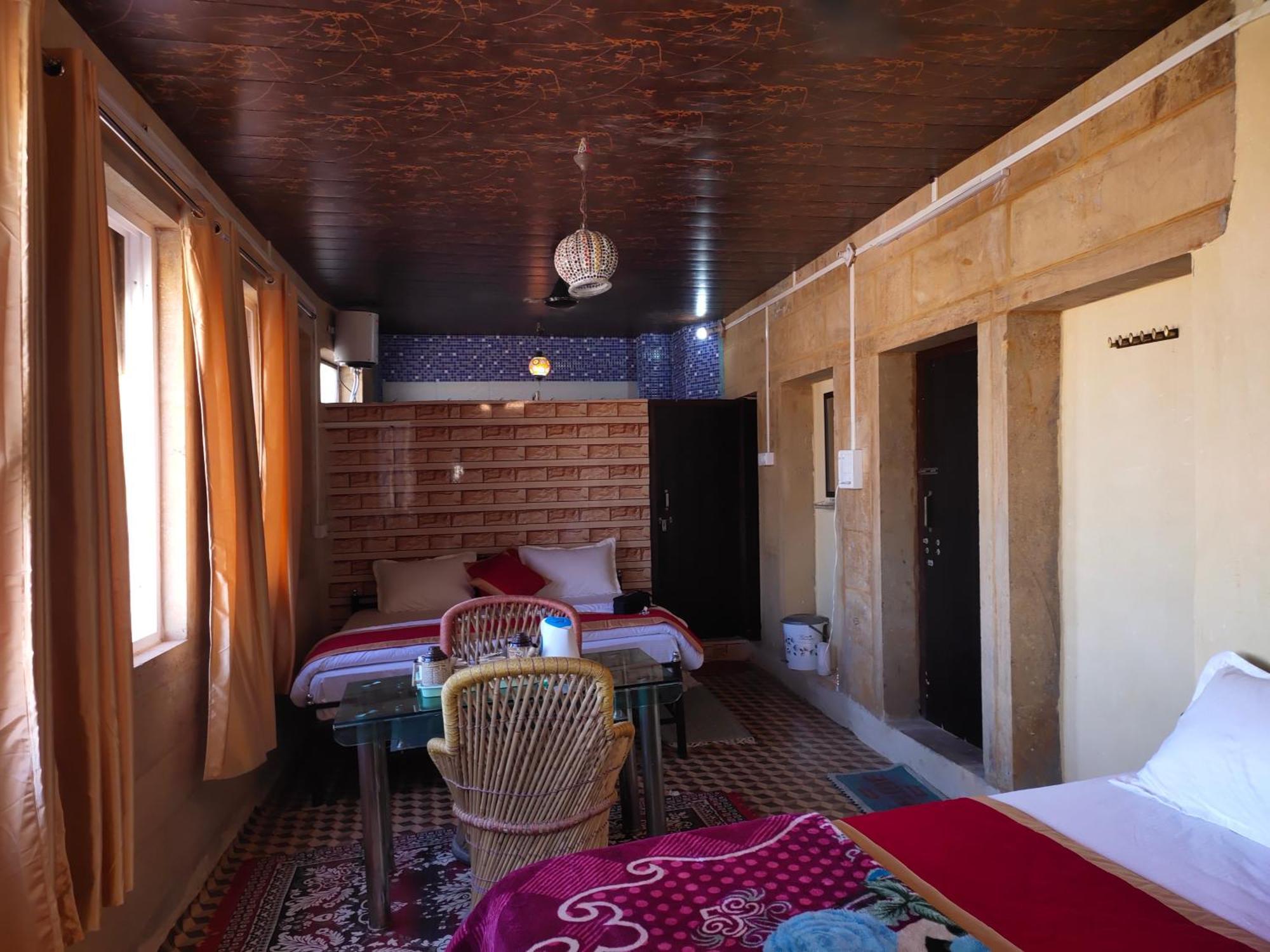 Hotel Desert Jaisalmer Esterno foto